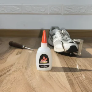 Raw Cyanoacrylate Adhesive Raw Ethyl Cyanoacrylate Adhesive Cyanoacrylate Adhesive